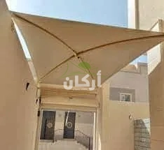 تصميم مظلات وسواتر حسب الطلب بالنخيل